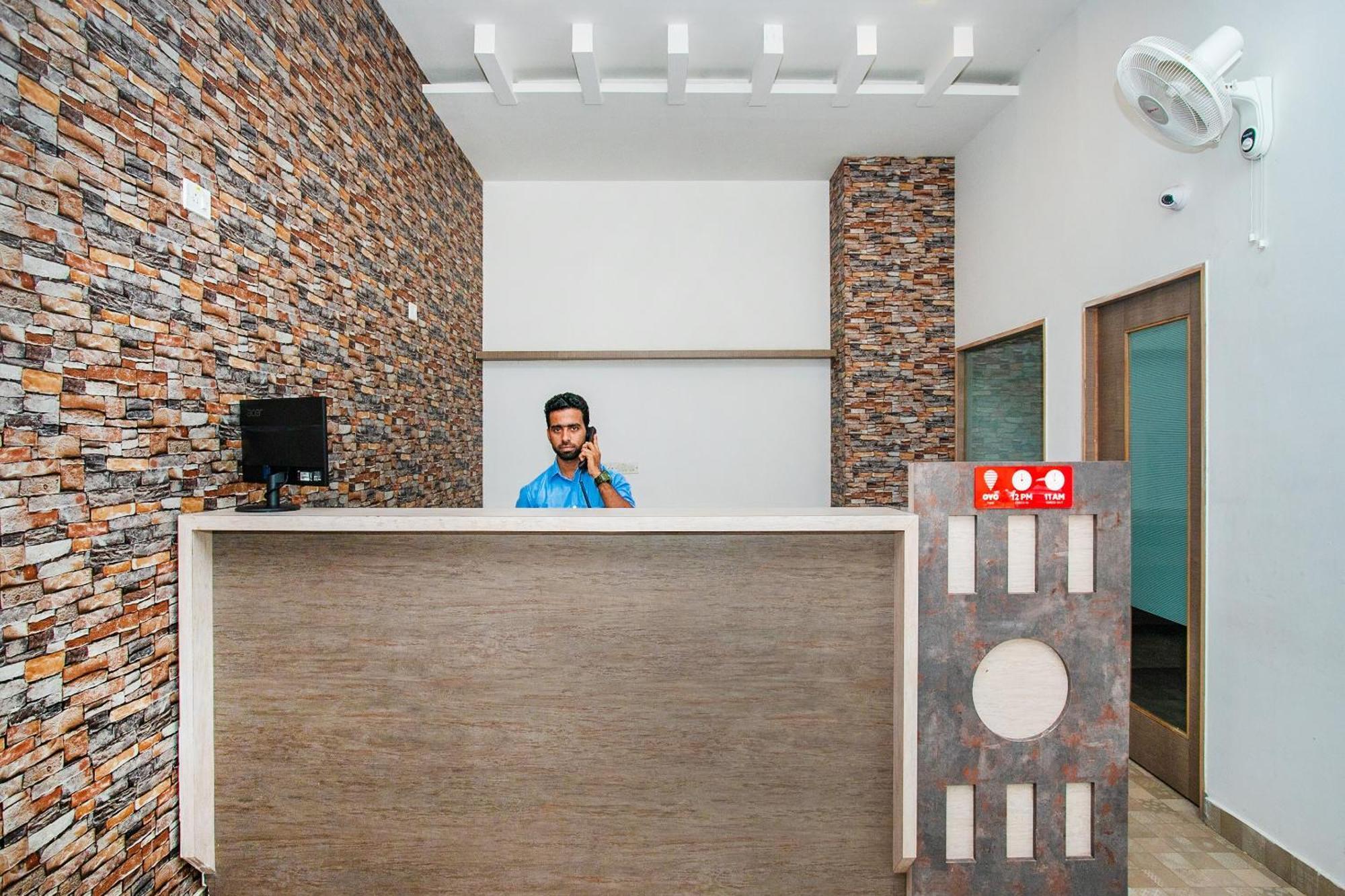 Oyo Splenor Inn Kammasandra Dış mekan fotoğraf